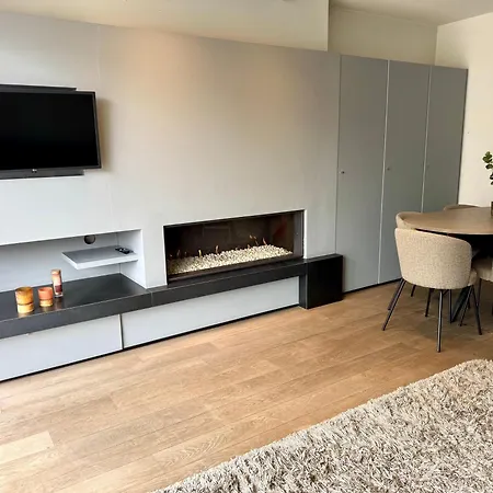 Seacast - 2 Slpk Met Terras En Zijdelings Zeezicht In Centrum Apartment Ostende